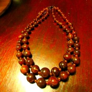 🤎🍂🤎 Classic Vintage Marbled Brown Acrylic Beaded Necklace